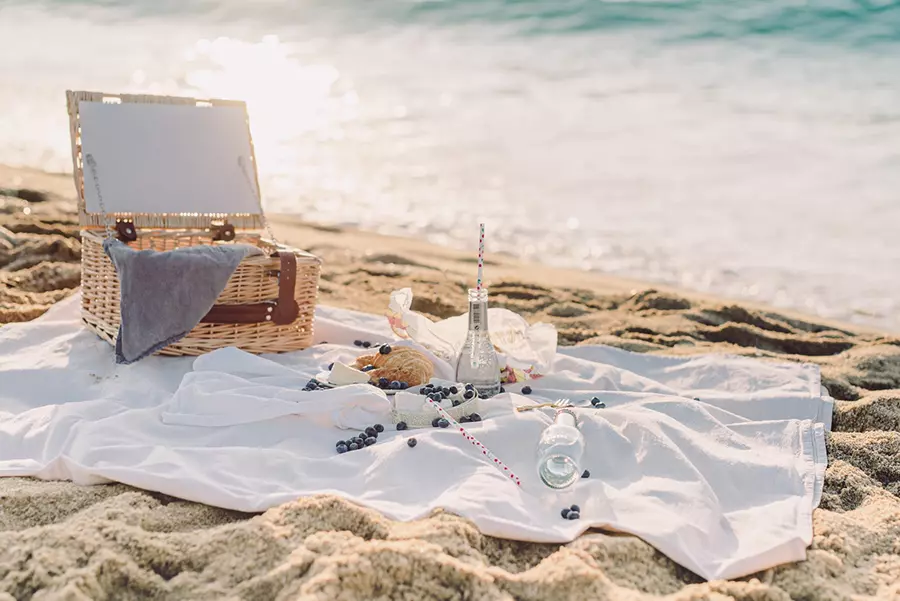 Предметы для пикника на пляже